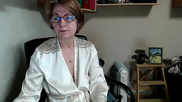 Snapshot of katemodel chatting on April 2, 2026, 6:31 am katemodel online show from April 2, 2026, 6:31 am