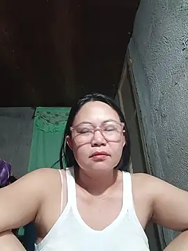 Snapshot of hotpinay_45 chatting on April 13, 2026, 8:02 pm hotpinay 45 online show from April 13, 2026, 8:02 pm