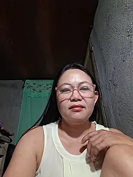 Snapshot of hotpinay_45 chatting on April 25, 2026, 7:33 pm hotpinay 45 online show from April 25, 2026, 7:33 pm