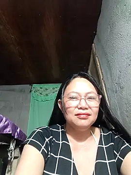 Snapshot of hotpinay_45 chatting on April 1, 2026, 7:55 pm hotpinay 45 online show from April 1, 2026, 7:55 pm