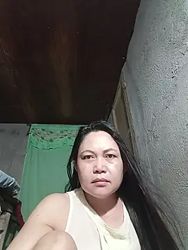 Snapshot of hotpinay_45 chatting on May 28, 2026, 8:15 pm hotpinay 45 online show from May 28, 2026, 8:15 pm