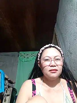 Snapshot of hotpinay_45 chatting on April 28, 2026, 7:18 pm hotpinay 45 online show from April 28, 2026, 7:18 pm