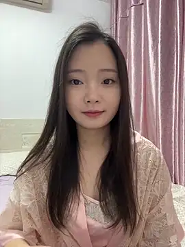 BIGBABYYEYE online show from April 10, 2026, 2:02 pm