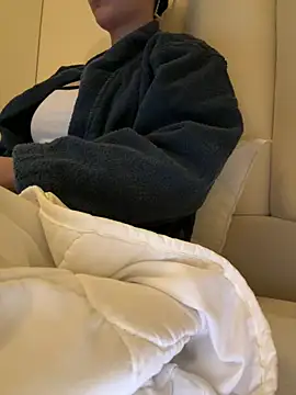 Sara0202 online show from March 20, 2026, 8:32 pm