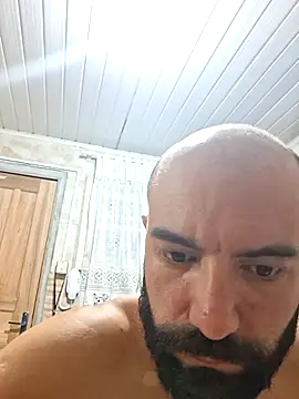 Snapshot of Robsonitj90 chatting on May 3, 2026, 10:57 pm Robsonitj90 online show from May 3, 2026, 10:57 pm