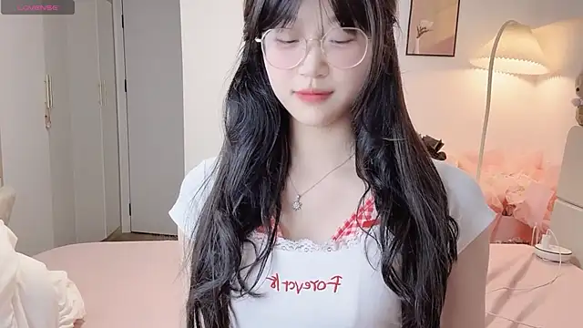 Luminous4173 online show from May 26, 2026, 1:09 pm