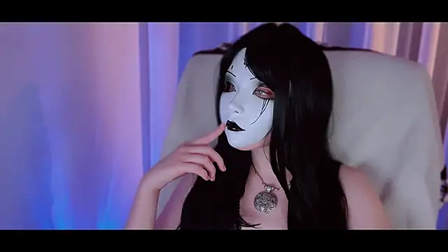 Snapshot of NoirLiliyaa chatting on February 8, 2026, 8:28 pm NoirLiliyaa online show from February 8, 2026, 8:28 pm