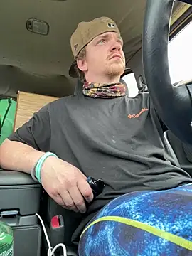 nymphcouple8395 online show from March 31, 2026, 2:19 pm