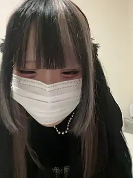 Snapshot of uni_nvqnl2 chatting on February 25, 2026, 10:42 pm uni nvqnl2 online show from February 25, 2026, 10:42 pm