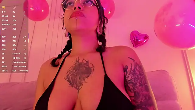 Snapshot of Amyy_Carter chatting on May 13, 2026, 12:01 pm Amyy Carter online show from May 13, 2026, 12:01 pm
