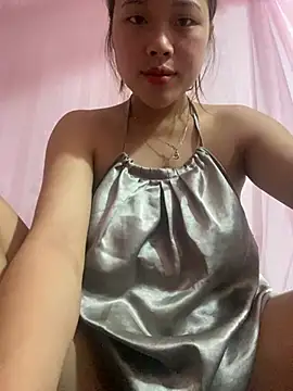 Snapshot of Emxinhka1 chatting on May 6, 2026, 4:38 am Emxinhka1 online show from May 6, 2026, 4:38 am