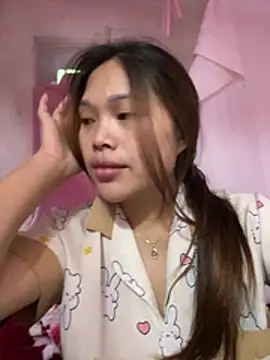 Snapshot of Emxinhka1 chatting on May 14, 2026, 12:07 am Emxinhka1 online show from May 14, 2026, 12:07 am