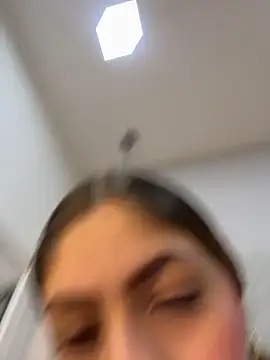 Snapshot of AriaWillssX chatting on February 15, 2026, 8:41 pm AriaWillssX online show from February 15, 2026, 8:41 pm