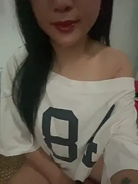 hotgirl-sexy online show from April 18, 2026, 6:49 am