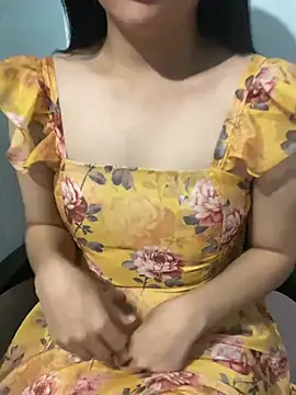 hotgirl-sexy online show from April 21, 2026, 3:40 pm