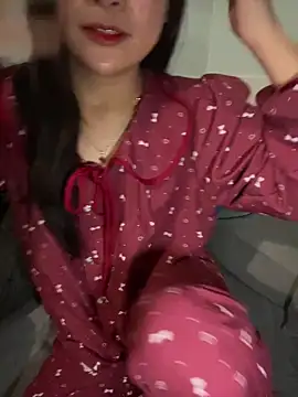 hotgirl-sexy online show from February 8, 2026, 3:10 pm