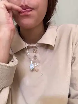 Snapshot of roc_i chatting on March 2, 2026, 9:33 pm roc i online show from March 2, 2026, 9:33 pm