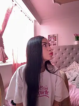 Bonny Eva online show from February 7, 2026, 5:21 pm