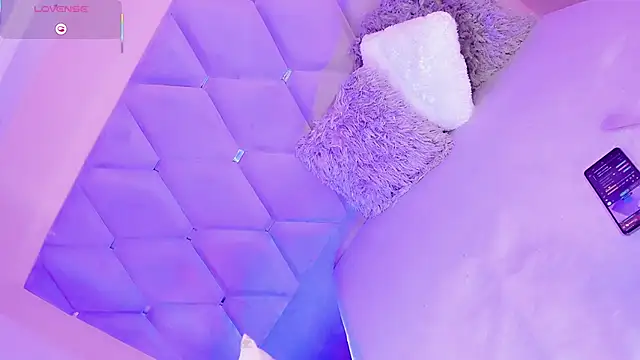 EmmaSweet23 online show from April 4, 2026, 8:15 pm