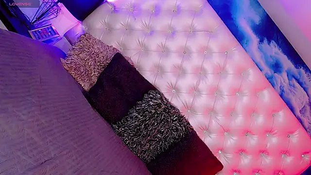 Snapshot of Baby_Lumina chatting on February 10, 2026, 4:33 am Baby Lumina online show from February 10, 2026, 4:33 am