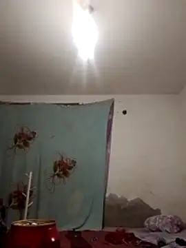 Snapshot of Loiraput09AZ chatting on February 19, 2026, 6:54 am Loiraput09AZ online show from February 19, 2026, 6:54 am