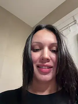 lorry6 online show from April 3, 2026, 9:43 pm