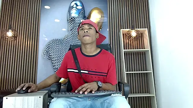 TonnyMarck online show from March 1, 2026, 1:55 pm