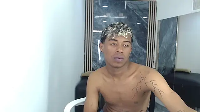 TonnyMarck online show from March 17, 2026, 2:25 am