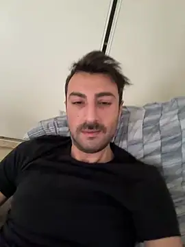 Snapshot of Aliiiix chatting on February 16, 2026, 12:48 pm Aliiiix online show from February 16, 2026, 12:48 pm