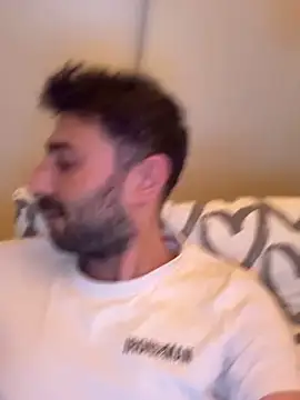 Snapshot of Aliiiix chatting on March 16, 2026, 7:38 pm Aliiiix online show from March 16, 2026, 7:38 pm