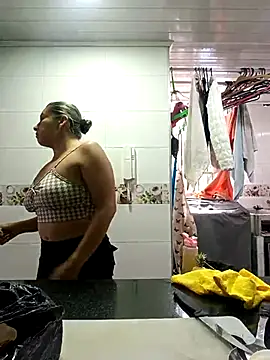 Snapshot of maynor_1998 chatting on April 10, 2026, 1:51 pm maynor 1998 online show from April 10, 2026, 1:51 pm