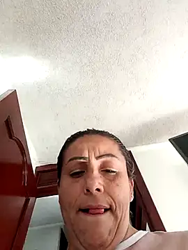 Snapshot of maynor_1998 chatting on May 9, 2026, 7:39 pm maynor 1998 online show from May 9, 2026, 7:39 pm