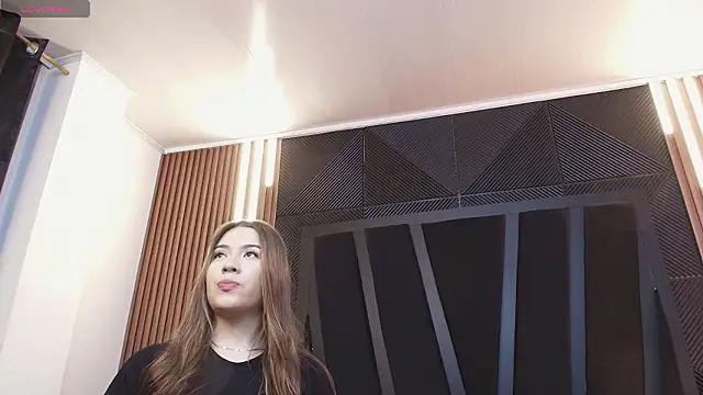 Snapshot of Hanna_Becker_ chatting on March 4, 2026, 11:07 am Hanna Becker online show from March 4, 2026, 11:07 am