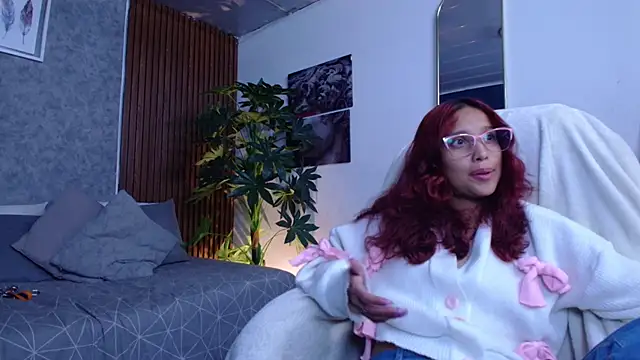 Snapshot of saphire_ chatting on February 11, 2026, 8:52 pm saphire online show from February 11, 2026, 8:52 pm