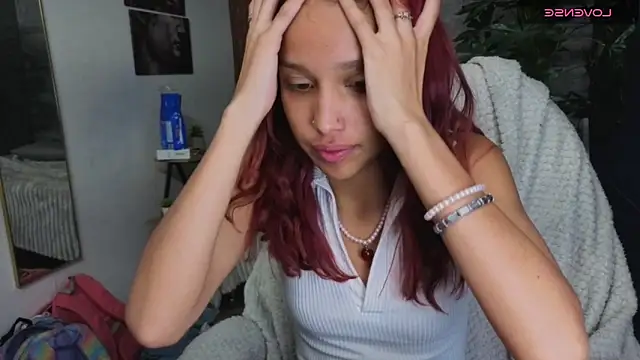 saphire  online show from April 4, 2026, 11:17 am