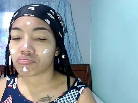 Snapshot of Sexy_Supermomm chatting on February 28, 2026, 3:44 pm Sexy Supermomm online show from February 28, 2026, 3:44 pm