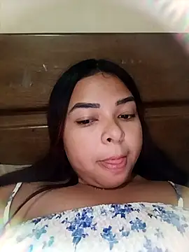 Snapshot of solene09 chatting on February 18, 2026, 12:19 am solene09 online show from February 18, 2026, 12:19 am