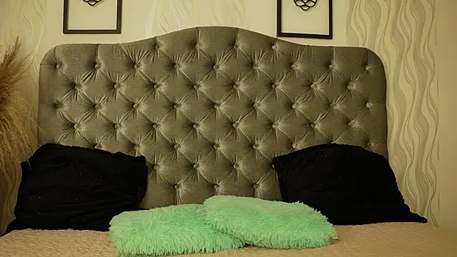 Snapshot of katt_eyes_ chatting on March 12, 2026, 1:15 pm katt eyes online show from March 12, 2026, 1:15 pm