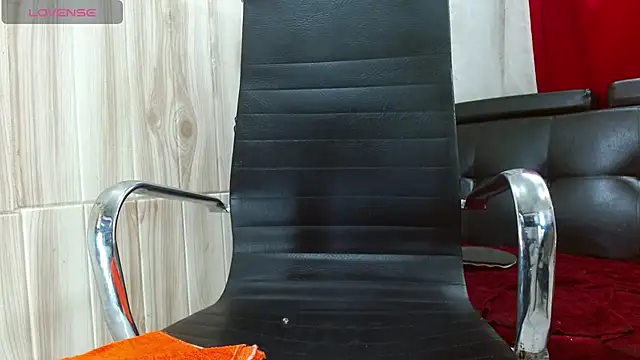 Snapshot of Camil4_milf_1 chatting on April 11, 2026, 7:45 am Camil4 milf 1 online show from April 11, 2026, 7:45 am