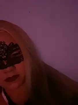 Snapshot of Karenhot11 chatting on February 1, 2026, 11:47 pm Karenhot11 online show from February 1, 2026, 11:47 pm