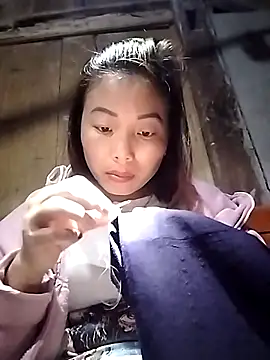 Snapshot of Ella-aa chatting on February 13, 2026, 12:38 pm Ella-aa online show from February 13, 2026, 12:38 pm