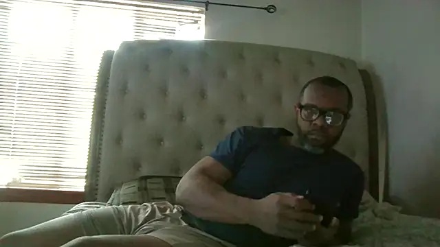 Karifrye online show from February 1, 2026, 7:12 pm