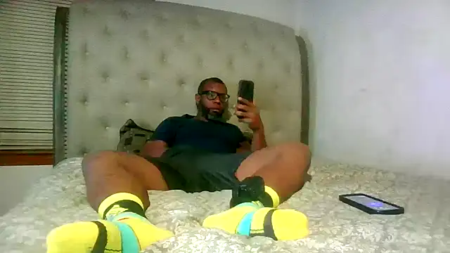 Karifrye online show from February 14, 2026, 2:34 am