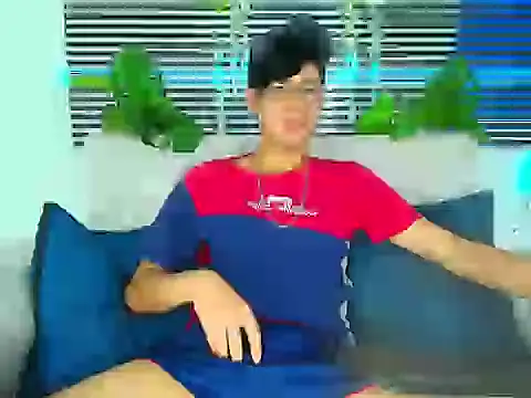 Snapshot of ThiiagoSaeenz chatting on February 9, 2026, 4:05 pm ThiiagoSaeenz online show from February 9, 2026, 4:05 pm