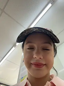 MiaTee online show from March 17, 2026, 2:14 am