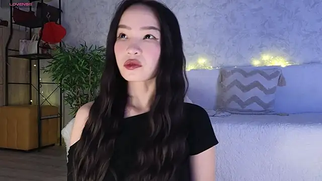 Snapshot of saya_li11 chatting on February 19, 2026, 4:15 pm saya li11 online show from February 19, 2026, 4:15 pm