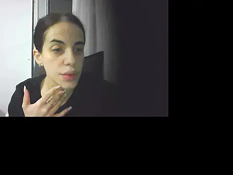 Snapshot of LuxxuryAnne chatting on February 25, 2026, 9:03 pm LuxxuryAnne online show from February 25, 2026, 9:03 pm