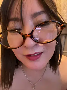 Mitsuco surflady online show from April 18, 2026, 7:58 pm