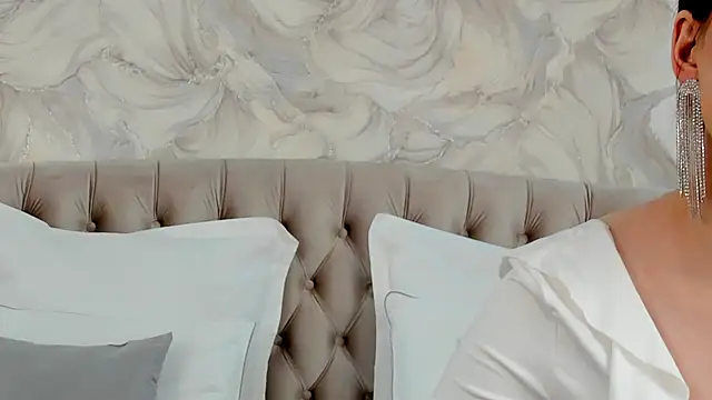 AlissaMilee online show from April 3, 2026, 3:02 am