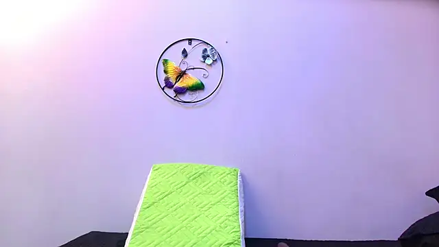 melany roberts  online show from March 10, 2026, 3:10 am